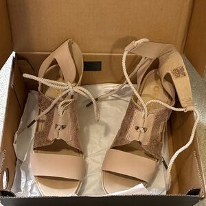 Elegant Light Pink Lace-Up Sandals